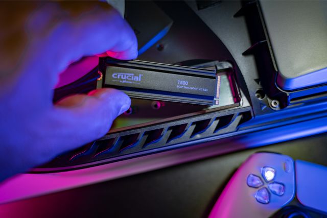 Crucial - SSD P2 2To NVME + Vengeance RGB PRO - 2x16 Go - DDR4 3600 MHz -  C18 - SSD Interne - Rue du Commerce